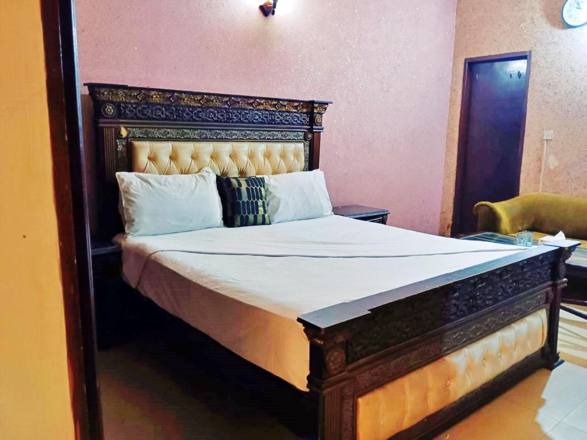 Moon Soon Hotel Лахор Экстерьер фото